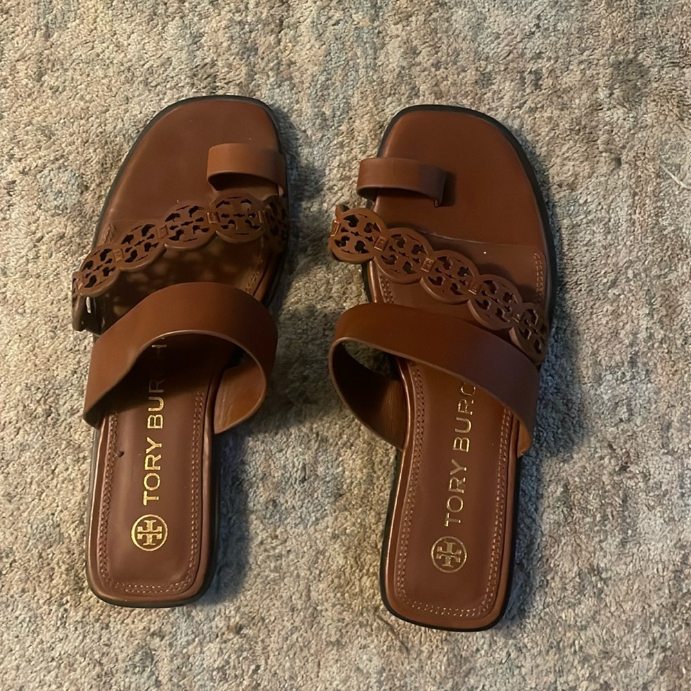 Tory Burch Stylish Beige Sandals